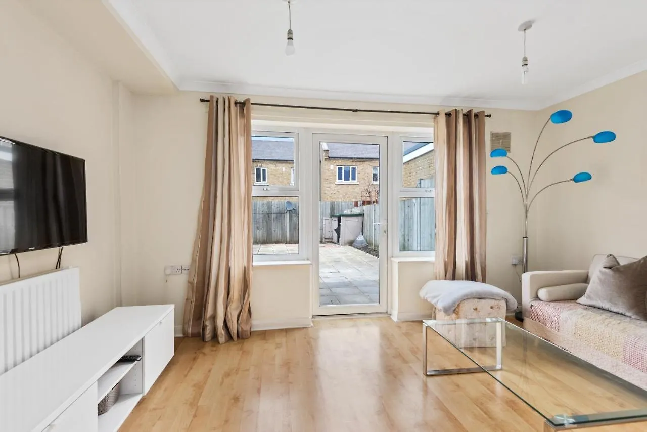 Casa vacanze Super 2 Bedroom House Near Canary Wharf, O2 Arena & London Excel For 5 People