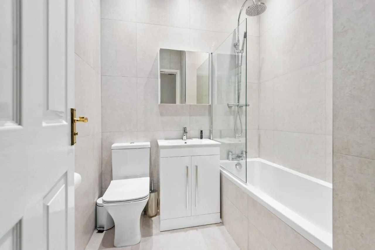 Casa vacanze Super 2 Bedroom House Near Canary Wharf, O2 Arena & London Excel For 5 People